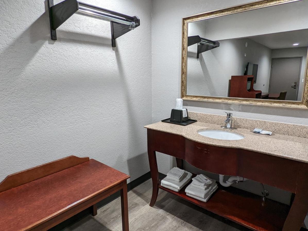 Okc Hotel Оклахома-Сити Экстерьер фото